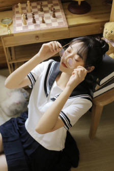 夏目娜娜